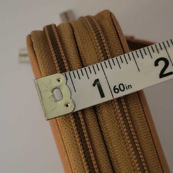 Pelle Studio by Wilsons Leather Tan Wallet On A String Crossbody Clutch - Picture 7 of 15